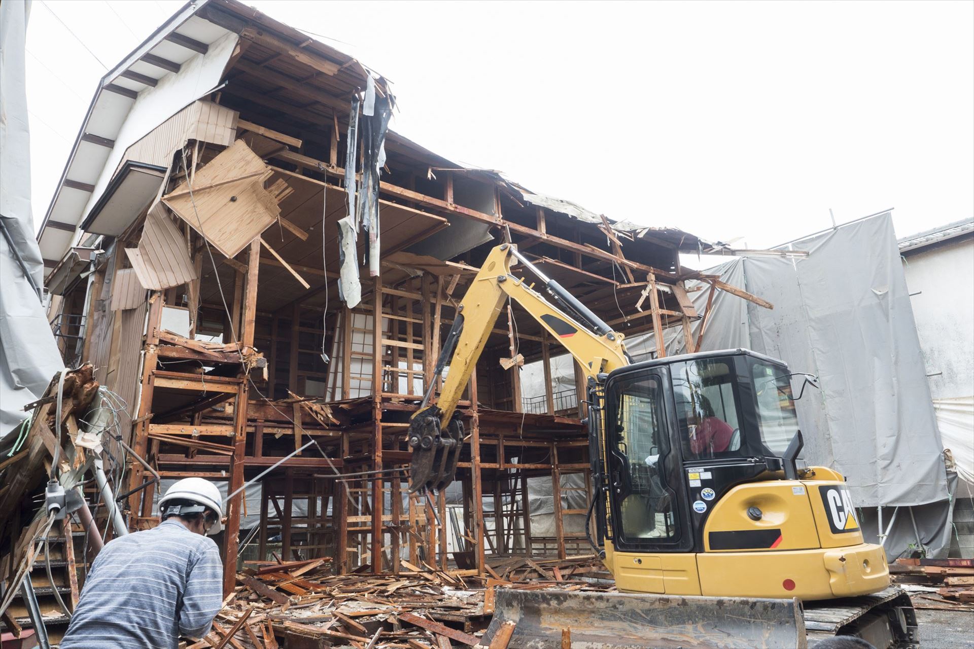 解体工事のノウハウ | 千葉の建設会社なら株式会社ラクセル